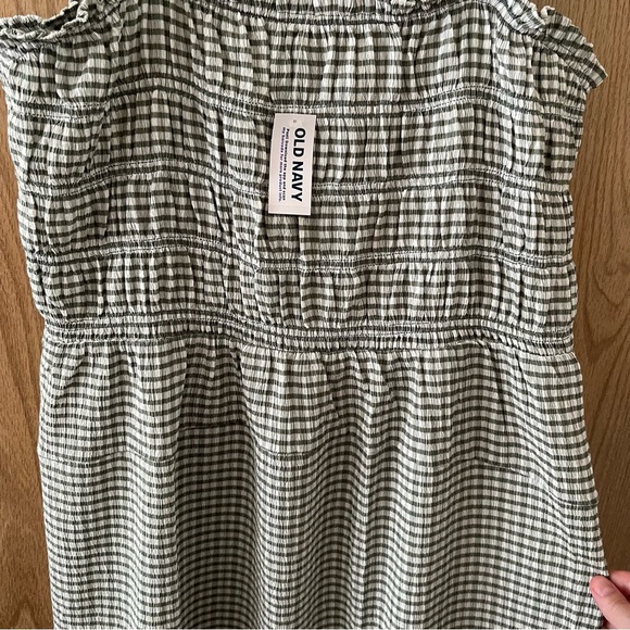 NWT Old Navy Fit & Flare Lightweight Smocked Gingham Midi Dress — Green - Picture 6 of 9